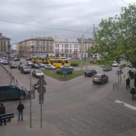 Apartment Near The Train Station Lviv Exterior photo