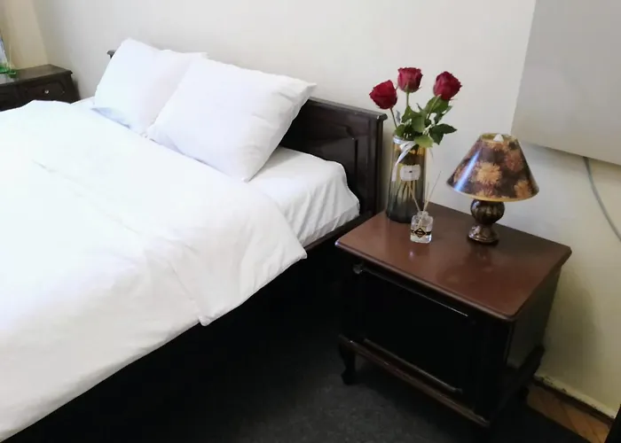 Apartment Near The Train Station