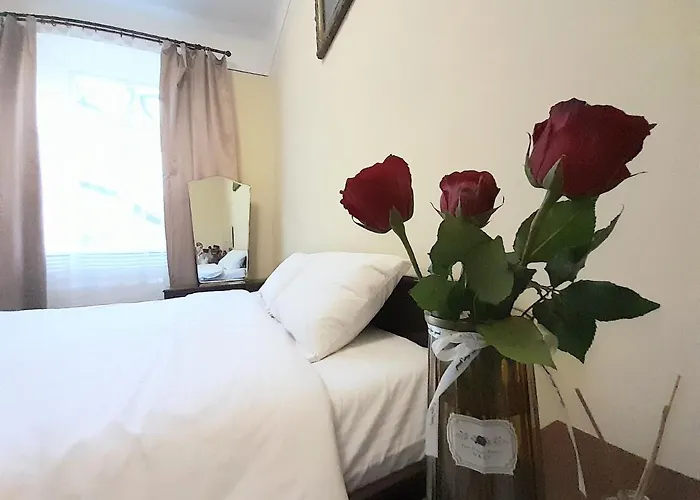 Apartment Near The Train Station
